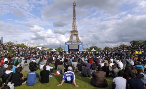 fan-zone-in-paris-e1465551452488