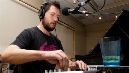 Fonkynson: Caresse - Song of the Week